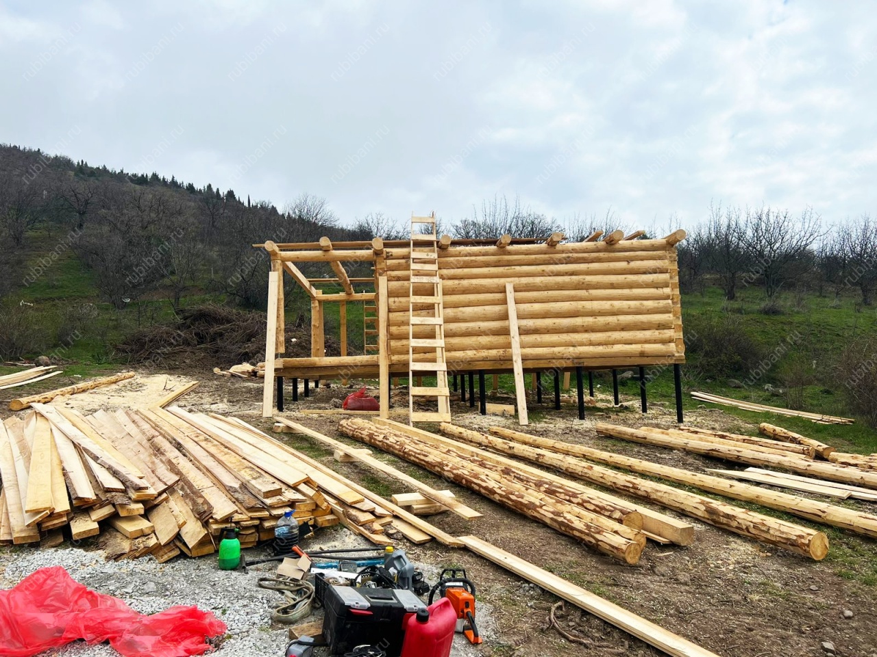 Сборка сруба 6х6 с мансардой. Крым, Алушта. — фото 6 Сборка сруба 6х6 с мансардой. Крым, Алушта. — фото 6
