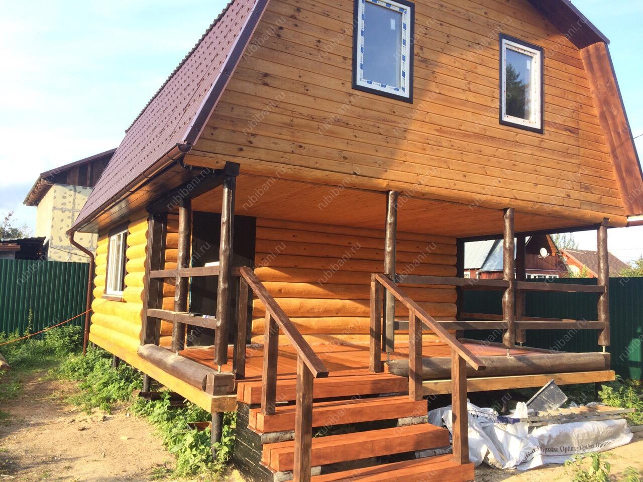 Баня из бревна 6 на 4 с мансардой — фото 1 Баня из бревна 6 на 4 с мансардой — фото 1